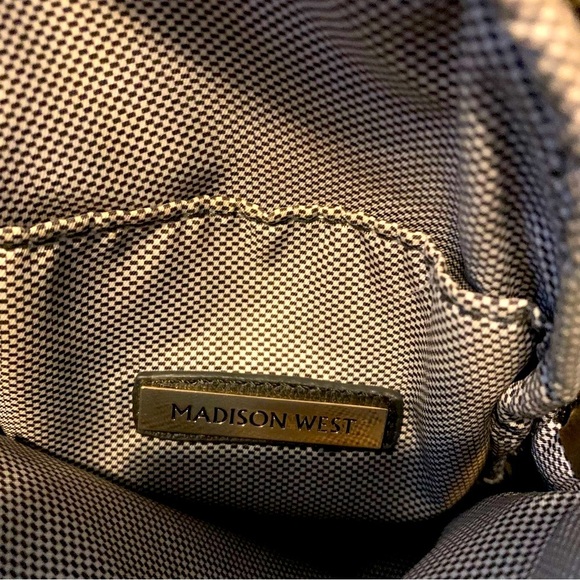 Women’s Madison West Black and sling Bag sling pocketbook bag New without Tags - Picture 5 of 12